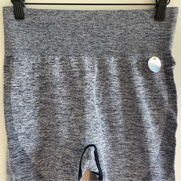 NWT Victoria's Secret PINK Seamless Leggings Blue Size Large - Picture 6 of 9